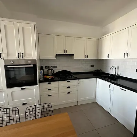 公寓 Royal Sun Sitesi ,2 Yatak Odali Deniz Manzarali Daire,iskele Longbeach *