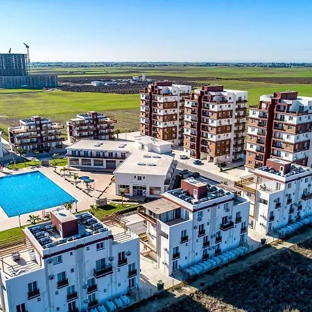 Royal Sun Sitesi ,2 Yatak Odali Deniz Manzarali Daire,iskele Longbeach 公寓 *