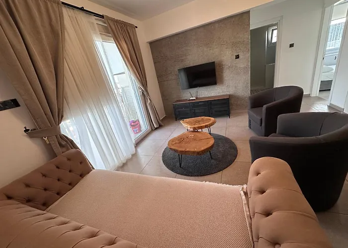 Royal Sun Sitesi ,2 Yatak Odali Deniz Manzarali Daire,iskele Longbeach