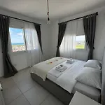 Royal Sun Sitesi ,2 Yatak Odali Deniz Manzarali Daire,iskele Longbeach דירה *