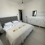 דירה Royal Sun Sitesi ,2 Yatak Odali Deniz Manzarali Daire,iskele Longbeach *
