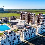 Royal Sun Sitesi ,2 Yatak Odali Deniz Manzarali Daire,iskele Longbeach דירה *