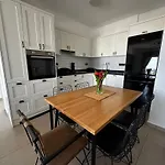 Royal Sun Sitesi ,2 Yatak Odali Deniz Manzarali Daire,iskele Longbeach דירה *