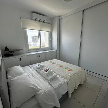 Royal Sun Sitesi ,2 Yatak Odali Deniz Manzarali Daire,iskele Longbeach 公寓