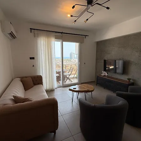 Apartament Royal Sun Sitesi ,2 Yatak Odali Deniz Manzarali Daire,iskele Longbeach *