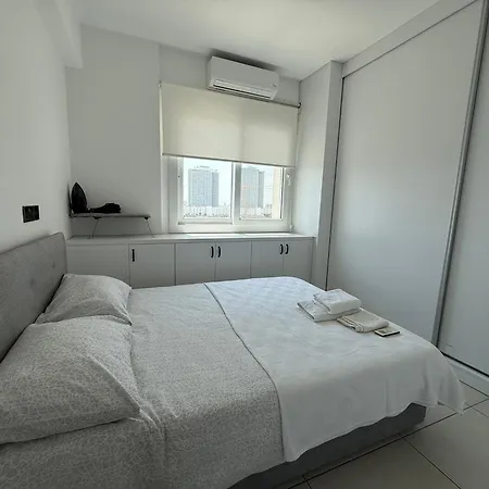 Royal Sun Sitesi ,2 Yatak Odalı Deniz Manzaralı Daire,ıskele Longbeach Iskele District (Northern Cyprus)