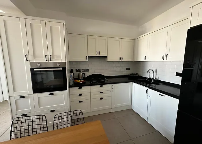 Апартаменты Royal Sun Sitesi ,2 Yatak Odali Deniz Manzarali Daire,iskele Longbeach *