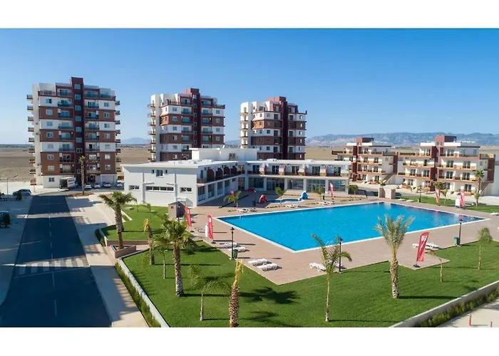 Royal Sun Sitesi ,2 Yatak Odali Deniz Manzarali Daire,iskele Longbeach * Iskele District (Northern Cyprus)