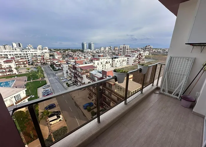 Royal Sun Sitesi ,2 Yatak Odali Deniz Manzarali Daire,iskele Longbeach