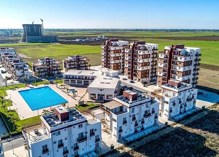 Royal Sun Sitesi ,2 Yatak Odali Deniz Manzarali Daire,iskele Longbeach Apartament *